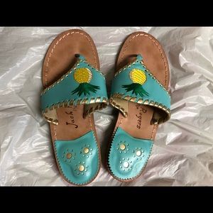 Jack Rogers pineapple size 5